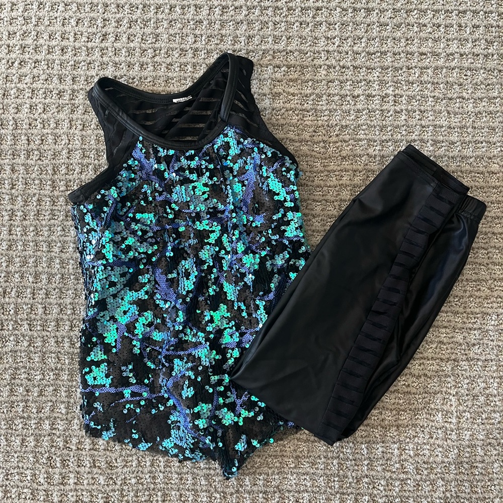 Awish hip hop/ tap girls dance costume. Size ISC